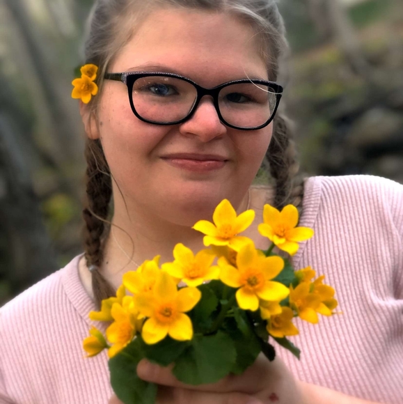 Profile Picture of Megan Leitza (@meganleitza) on Poshmark