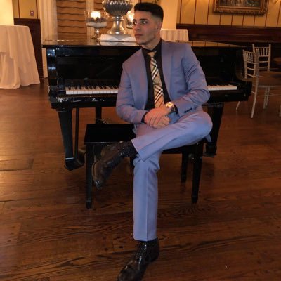 Profile Picture of Nick Cordero (@nickcordero5) on Twitter