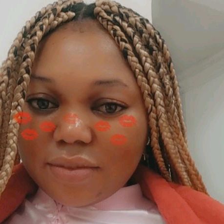 Profile Picture of female👩‍👩‍👦presidoo (@debbiecoo) on Tiktok