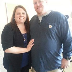 Profile Picture of Robin Leanne Utt (@UttLeanne) on Twitter