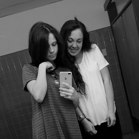 Haley Spicer - Poshmark Profile Picture of Haley Spicer (@haleyspicer99) on Poshmark