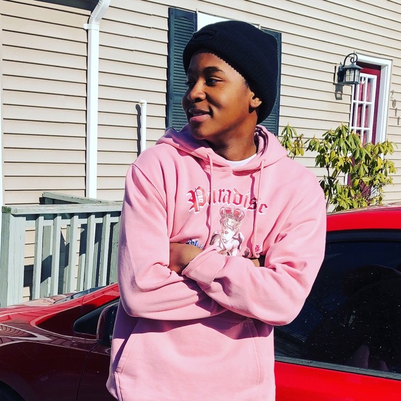 Profile Picture of Daniel Edmondson (@dantheman642) on Poshmark