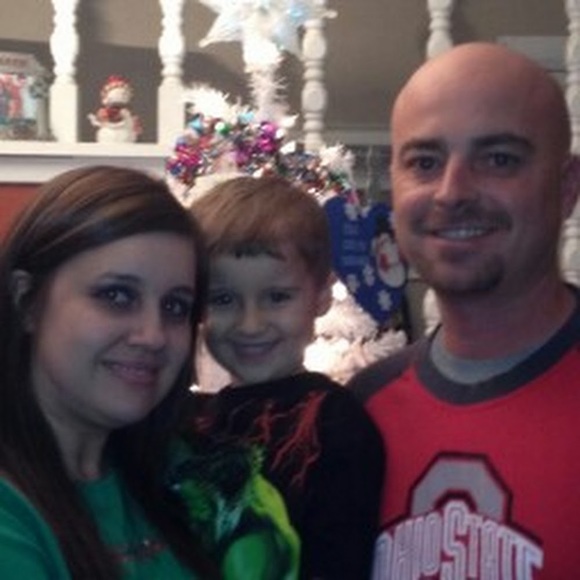 Profile Picture of Steve Gilliland (@stevegjr74) on Poshmark
