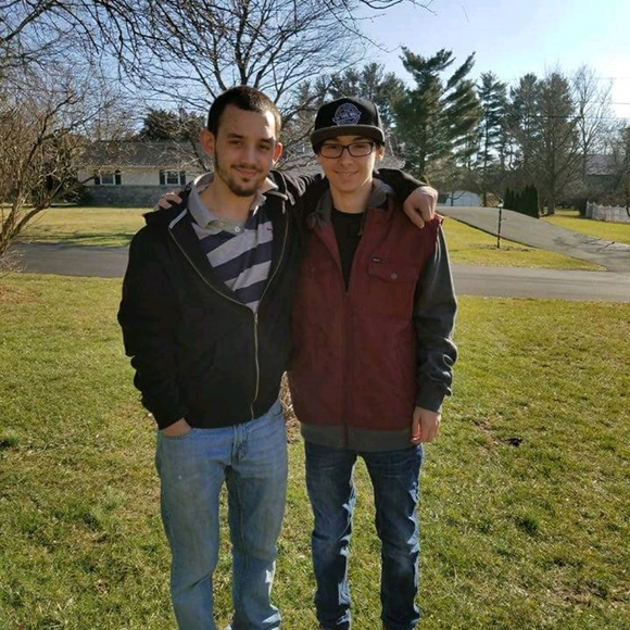 Christopher Cozzone - Poshmark Profile Picture of Christopher Cozzone (@chrisc01) on Poshmark