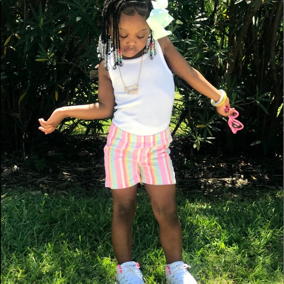 Profile Picture of Raegan Sells (@omlparis) on Poshmark