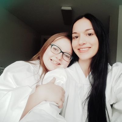 Profile Picture of Julia Staggs (@@juliastaggs) on Twitter