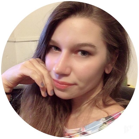 Profile Picture of Brittany Brauer (@bumbelbree3) on Poshmark
