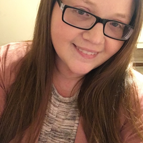 Profile Picture of Crystal Bridegam (@crystalbridegam) on Poshmark