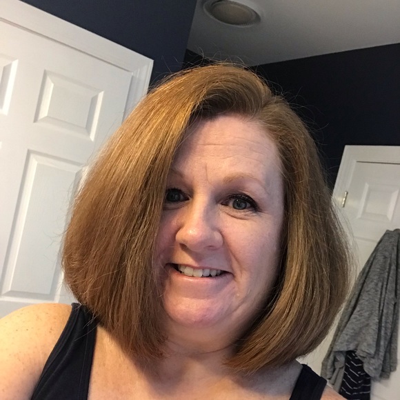 Profile Picture of Kenkendell Felber (@greengirl87) on Poshmark