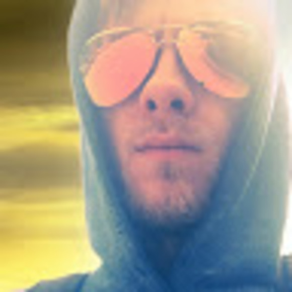 Profile Picture of Cody Gibson (@gibsonco79) on Poshmark