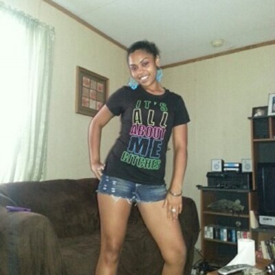 Profile Picture of Amy Madron (@madronamy95) on Twitter