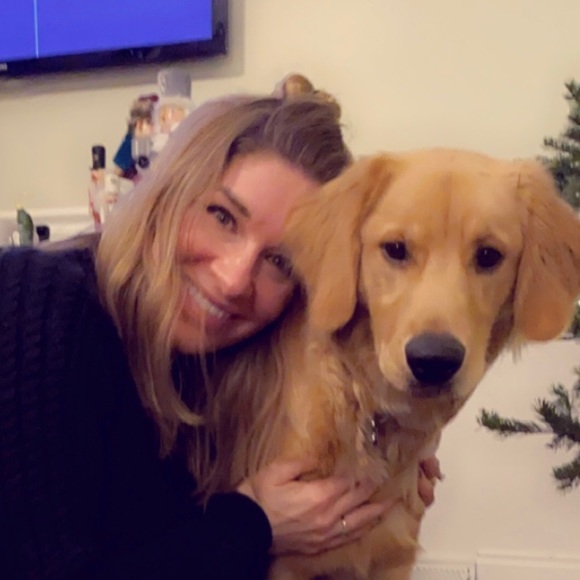 Profile Picture of Julie Shurmatz (@hodurj) on Poshmark