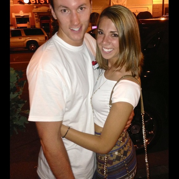 Lauren Waterbury - Poshmark Profile Picture of Lauren Waterbury (@lwaterbury) on Poshmark