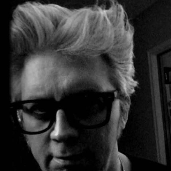 Profile Picture of Kevin Perri (@kevinperri93) on Poshmark