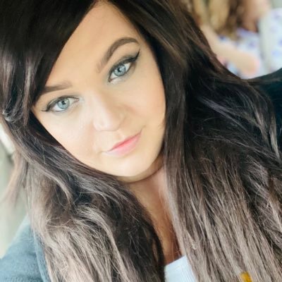 Profile Picture of Nichole Jacobs (@cholejac) on Twitter