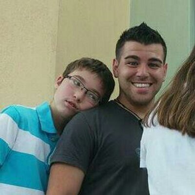 Profile Picture of Ray Tavarez (@kiddo9110) on Twitter