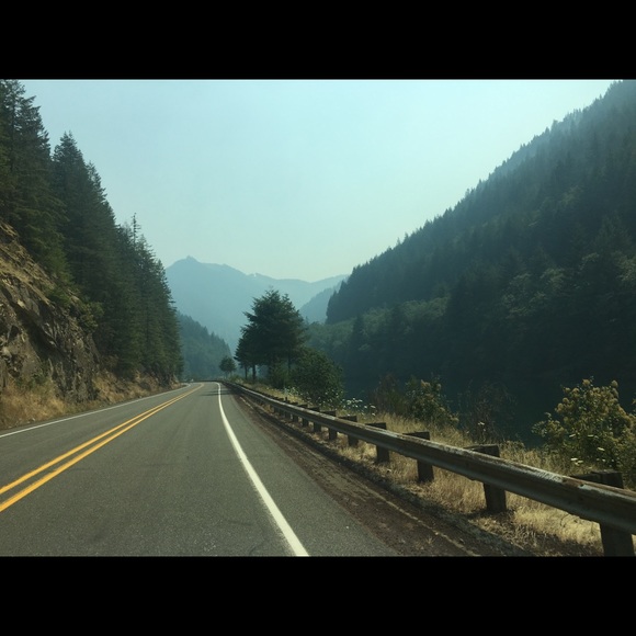 Profile Picture of Schaffer Crosswhite (@purestsmoke) on Poshmark