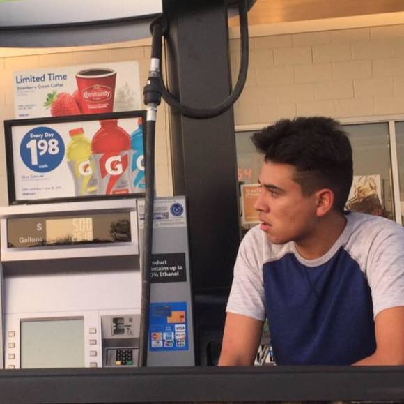 Profile Picture of Omar Argote (@16jargote) on Poshmark