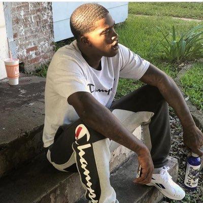 Profile Picture of Juan.Knight.Stan (@FoafWardLime) on Twitter