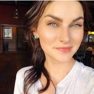 Profile Picture of Julie Blood (@JulesBlood) on Twitter