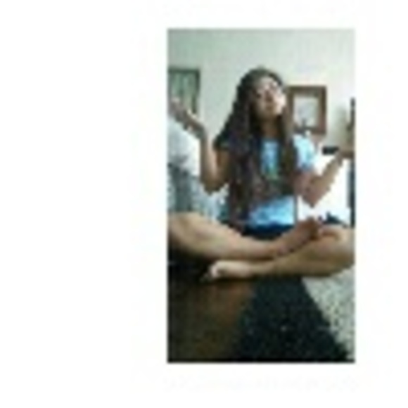 Profile Picture of Isla Wilger (@islamarie) on Poshmark