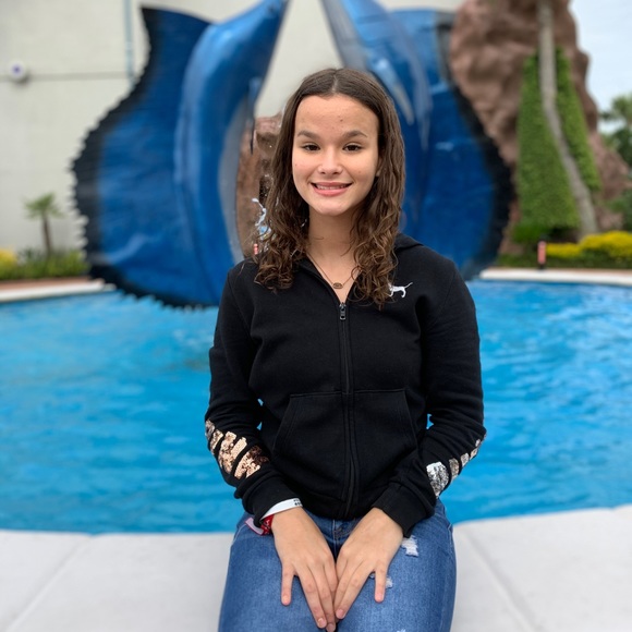 Profile Picture of Haven Ficklen (@haven361) on Poshmark