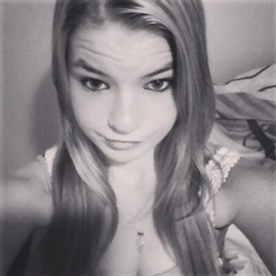 Profile Picture of Amanda Mayers (@mandymandy665) on Twitter