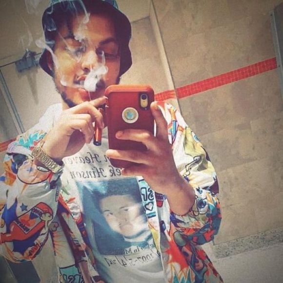 Profile Picture of Craig Mack (@craigmack519) on Poshmark