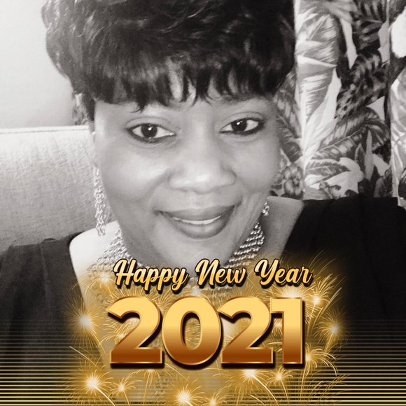 Profile Picture of Rhonda Storks (@storksr) on Poshmark