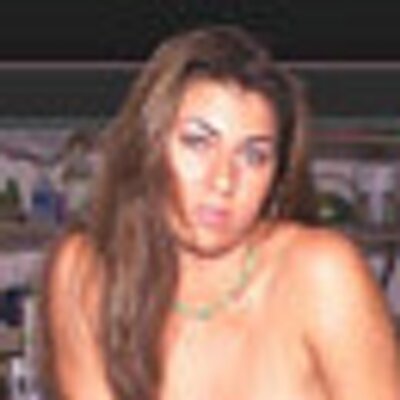 Profile Picture of Jasmin Laubachon Twitter