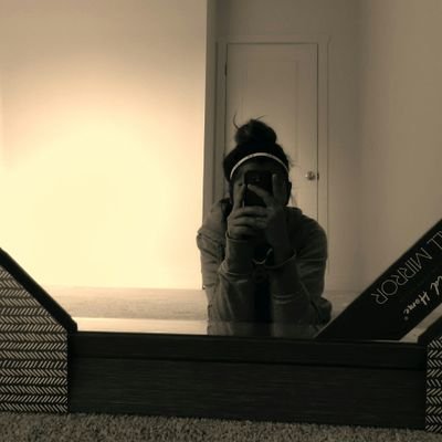 Profile Picture of Isabelle Boone (@2453isabelle) on Twitter