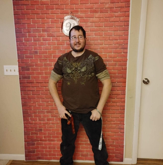 Profile Picture of Travis Dewitt (@reaper1991) on Poshmark