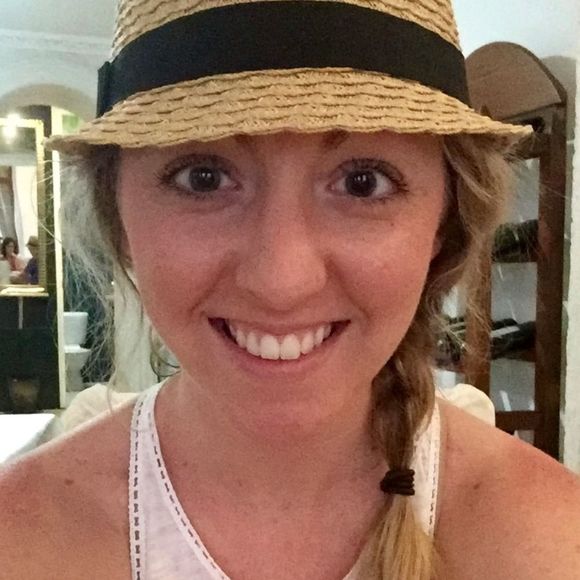 Profile Picture of Melissa Borrelli (@borrellimj) on Poshmark