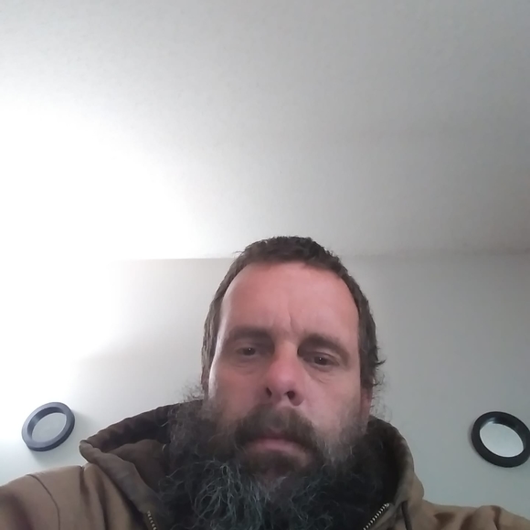 Profile Picture of Derek Clark (@derekclark918) on Poshmark