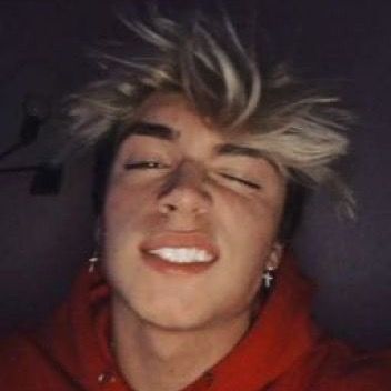 Profile Picture of cloudyquinton (@cloudyquinton) on Tiktok