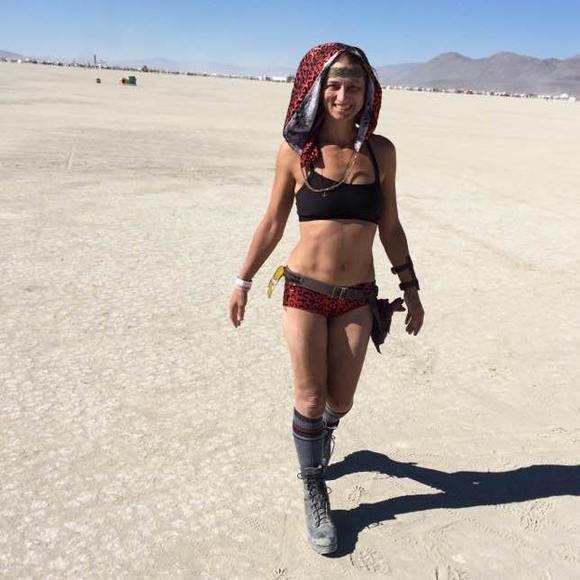 Profile Picture of Hannah Callaway (@girlskout) on Poshmark