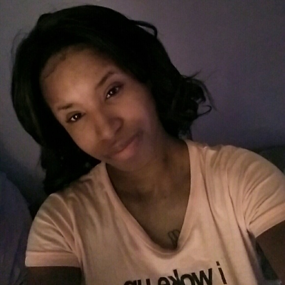 Profile Picture of Mary Benjamin (@angelia66___) on Poshmark
