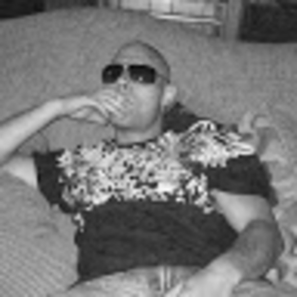 Profile Picture of Steve Payne (@steveorific2424) on Poshmark