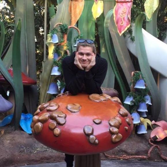 Profile Picture of Garon Mclelland (@garon1230) on Poshmark