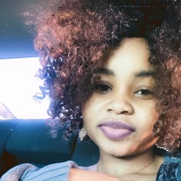 Profile Picture of Nyota Enjo (@nyotaenjo) on Poshmark