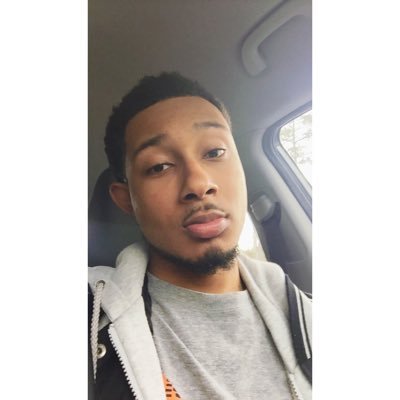 Profile Picture of Ryan Glover (@WindyCity1_) on Twitter