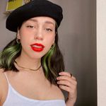 Profile Picture of Jen ✌🏻️ (@jenlumiere) on Instagram