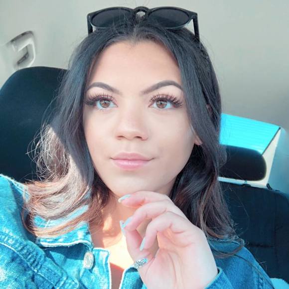 Niecee Rivers - Poshmark Profile Picture of Niecee Rivers (@nieceerivers) on Poshmark