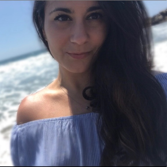 Profile Picture of Kristi Tezha (@ktezha53) on Poshmark