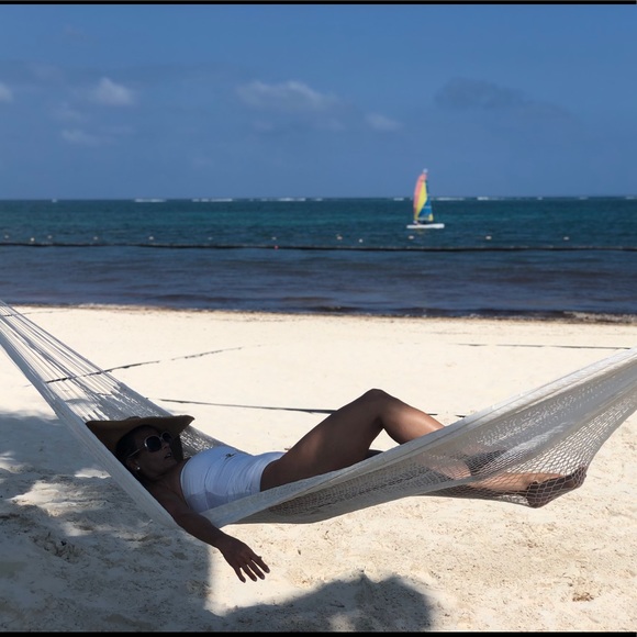 Profile Picture of Ava Polanish (@avapolanish) on Poshmark