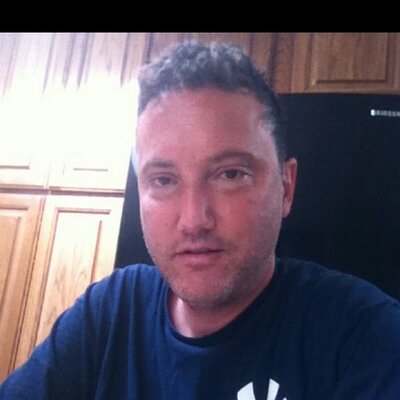 Profile Picture of Jeff Shuster (@shustermann) on Twitter