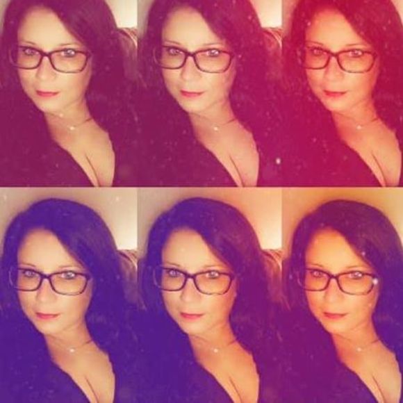 Profile Picture of Donna Charron (@dolou2u) on Poshmark