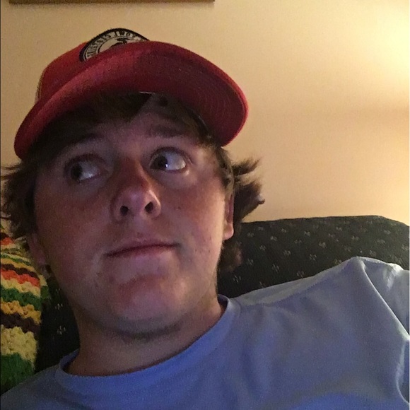 Profile Picture of Justin Whaley (@justin12367) on Poshmark