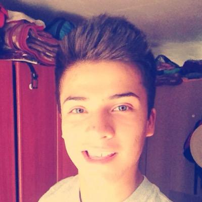 Profile Picture of Nicolás Aguilera (@Nicholas_a_98) on Twitter