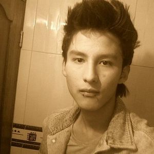 Profile Picture of Edison Arias (@edison_9412) on Myspace